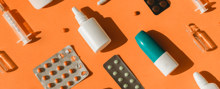 Pills and bottles for the treatment of various allergy symptoms